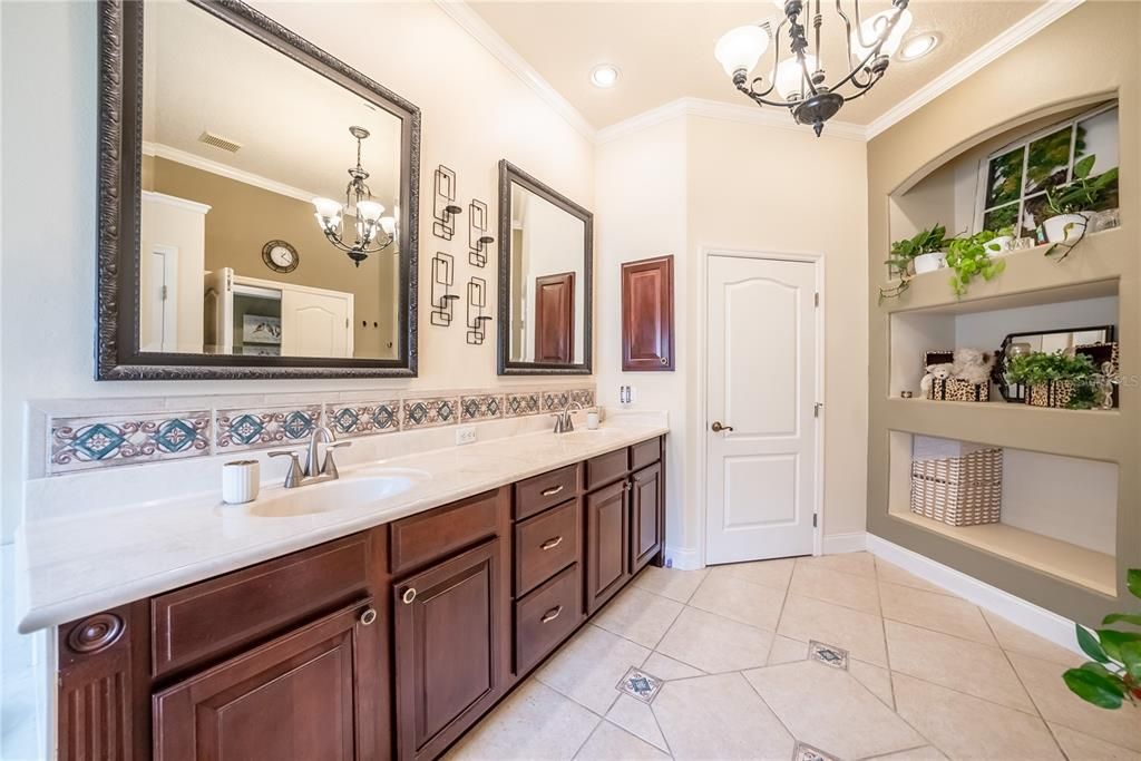 For Sale: $424,900 (3 beds, 2 baths, 1937 Square Feet)