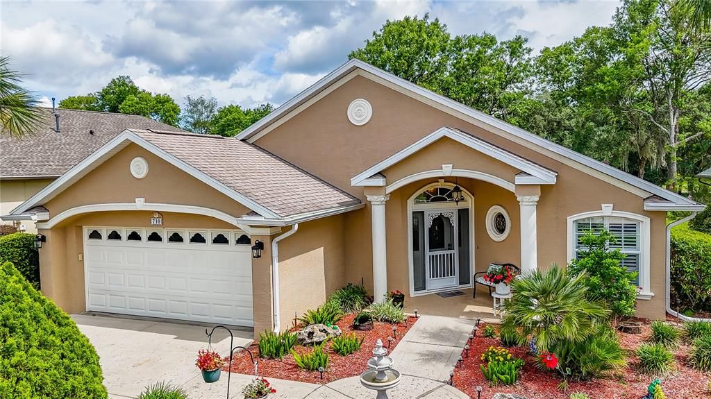 For Sale: $424,900 (3 beds, 2 baths, 1937 Square Feet)