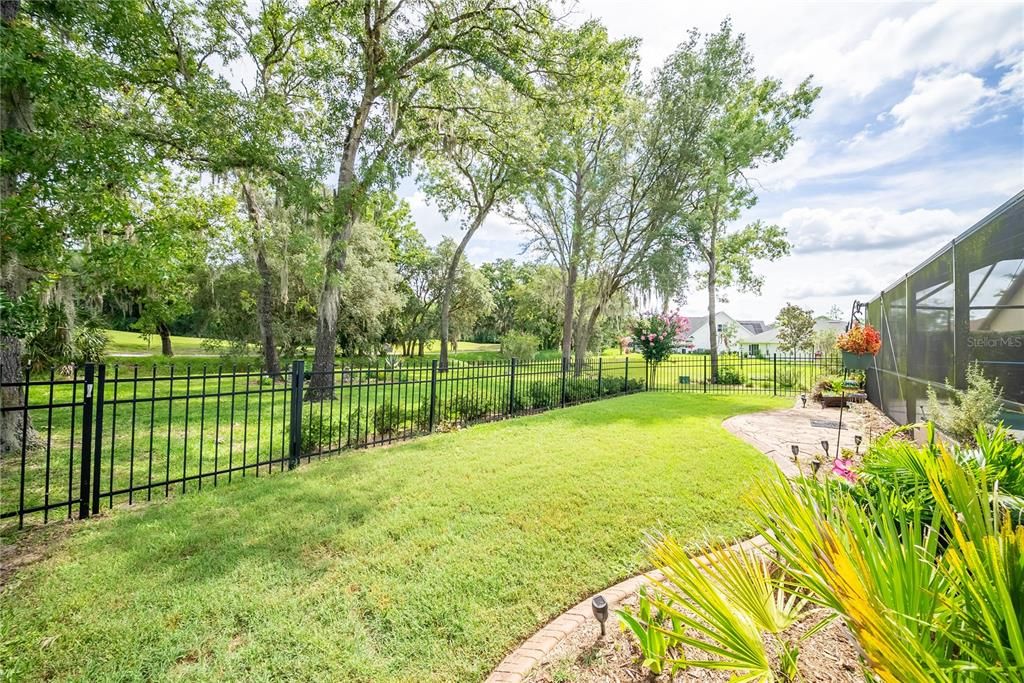 For Sale: $424,900 (3 beds, 2 baths, 1937 Square Feet)