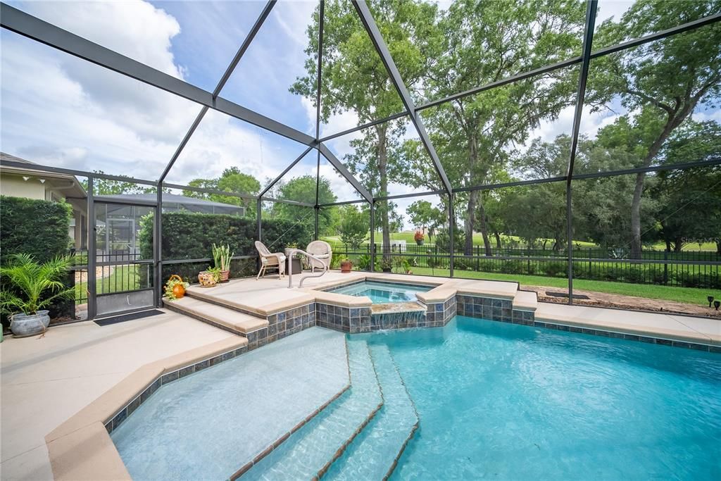 For Sale: $424,900 (3 beds, 2 baths, 1937 Square Feet)
