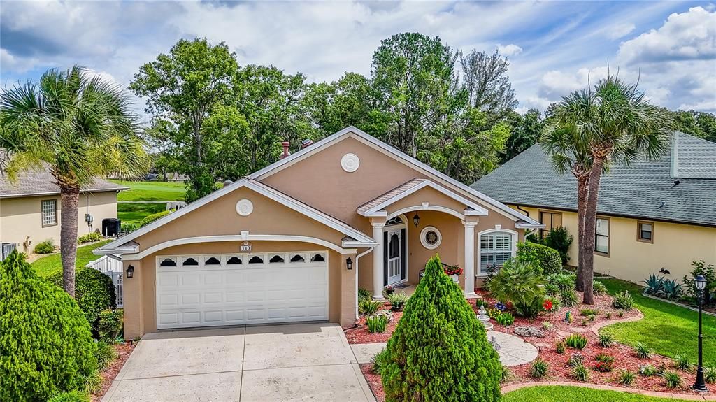 For Sale: $424,900 (3 beds, 2 baths, 1937 Square Feet)