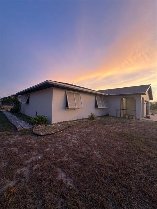 For Sale: $269,900 (3 beds, 2 baths, 1392 Square Feet)