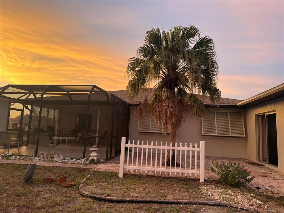 For Sale: $269,900 (3 beds, 2 baths, 1392 Square Feet)