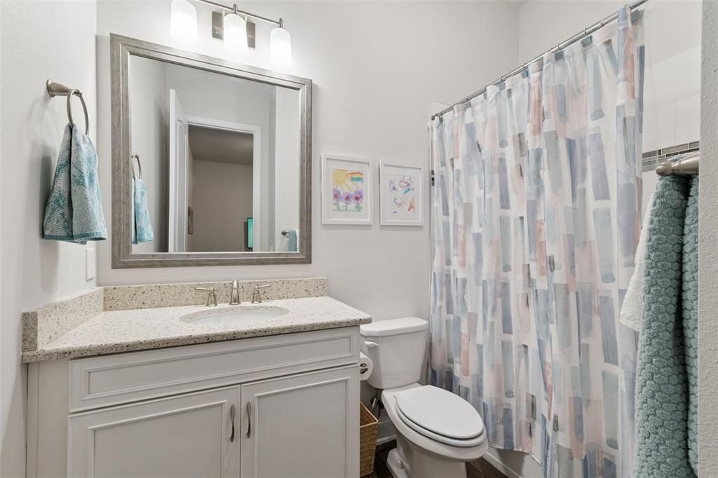 En Venta: $699,000 (4 camas, 3 baños, 3229 Pies cuadrados)