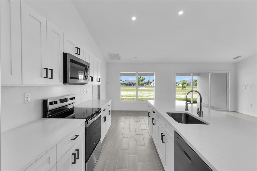 For Sale: $429,000 (4 beds, 3 baths, 1683 Square Feet)