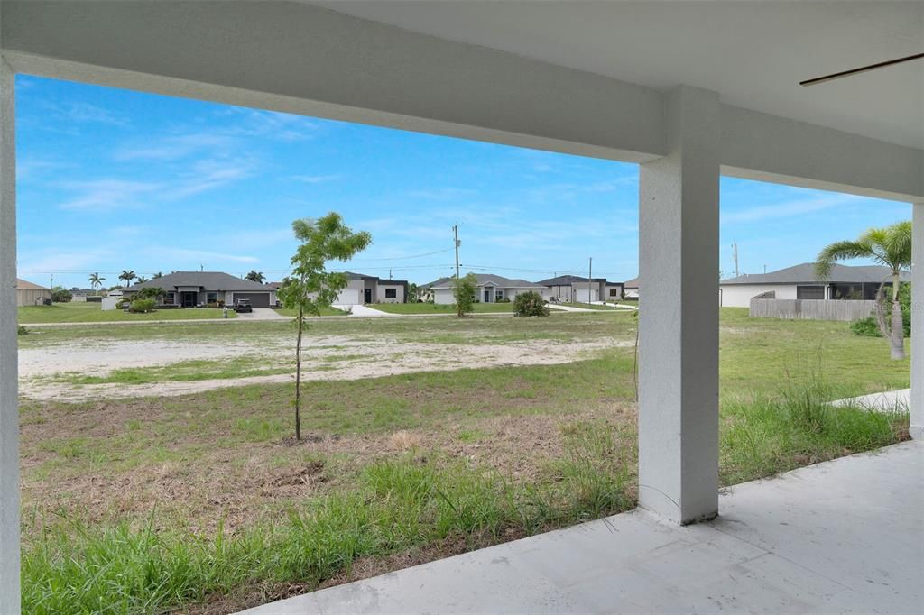 For Sale: $429,000 (4 beds, 3 baths, 1683 Square Feet)