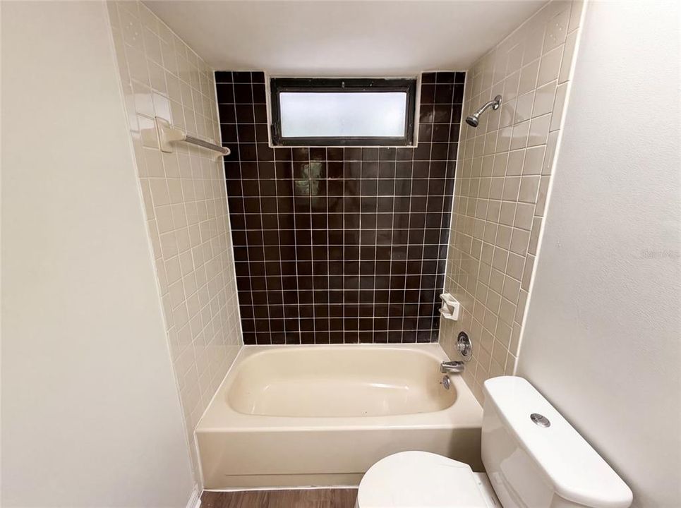 En Venta: $361,000 (3 camas, 2 baños, 1792 Pies cuadrados)