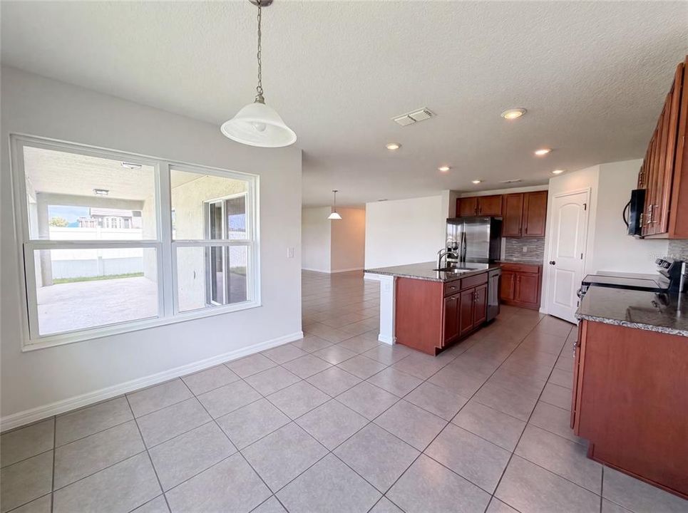 For Sale: $370,000 (4 beds, 2 baths, 1997 Square Feet)