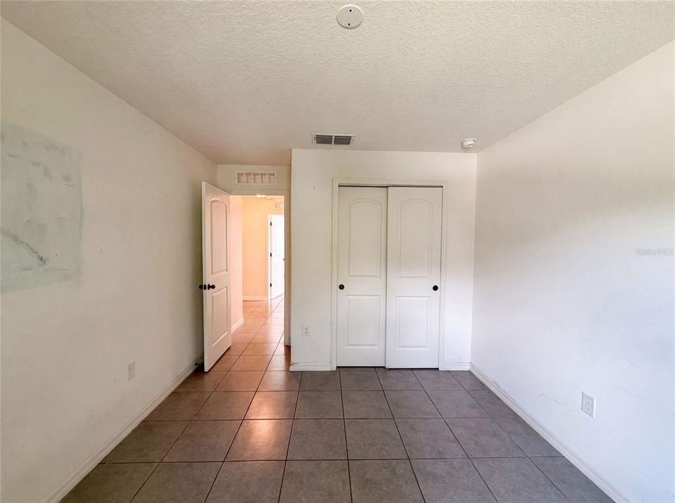For Sale: $370,000 (4 beds, 2 baths, 1997 Square Feet)