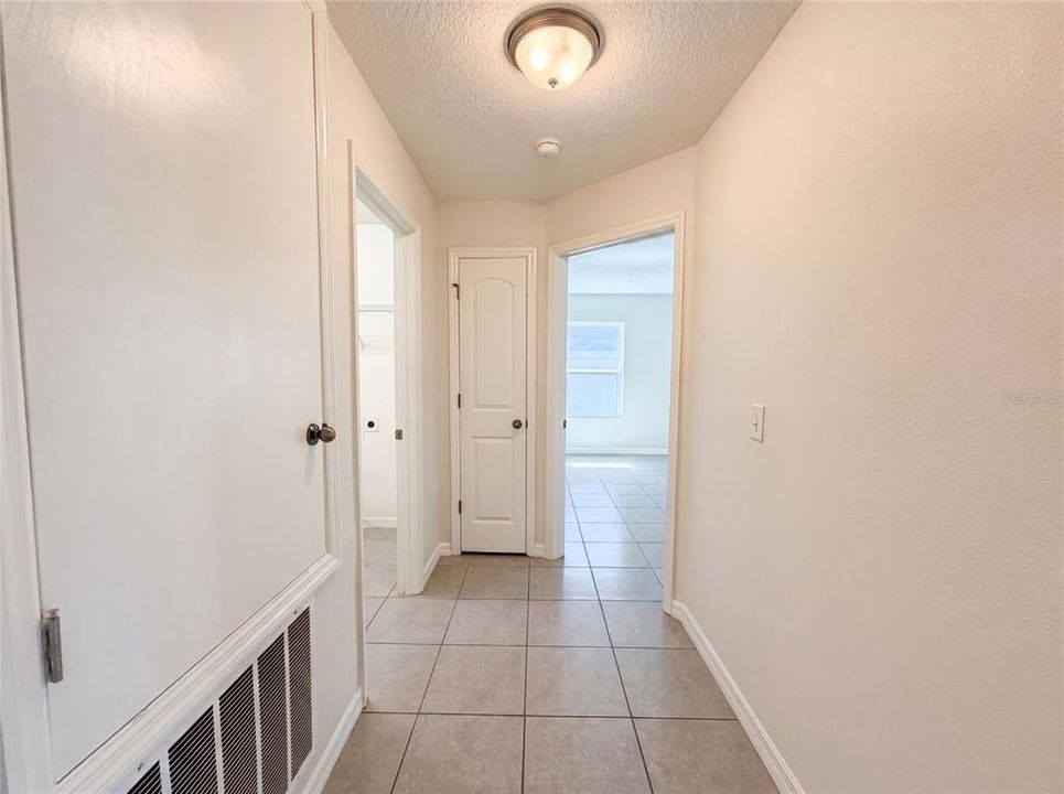 For Sale: $370,000 (4 beds, 2 baths, 1997 Square Feet)