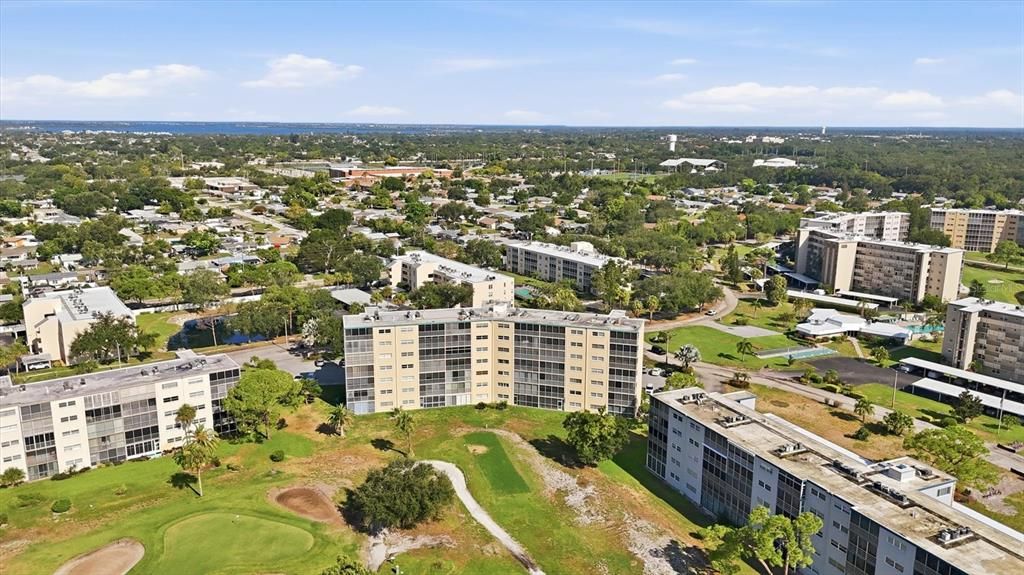 На продажу: $179,000 (2 спален, 2 ванн, 1008 Квадратных фут)