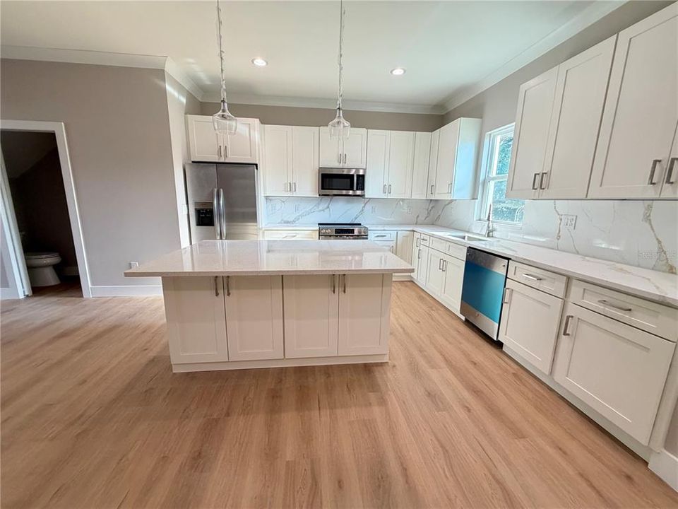 En Renta: $4,995 (4 camas, 3 baños, 2377 Pies cuadrados)
