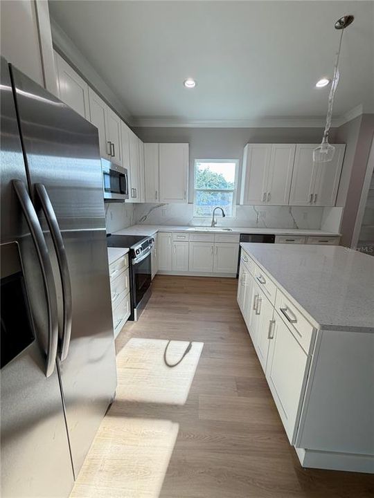 En Renta: $4,995 (4 camas, 3 baños, 2377 Pies cuadrados)