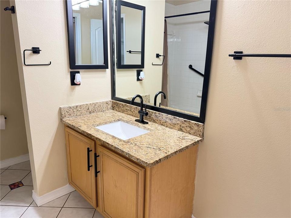 For Rent: $2,695 (3 beds, 3 baths, 1550 Square Feet)