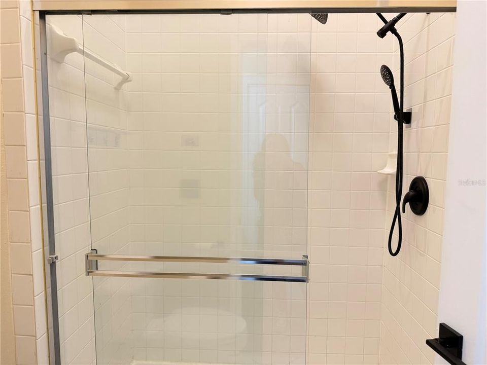 For Rent: $2,695 (3 beds, 3 baths, 1550 Square Feet)