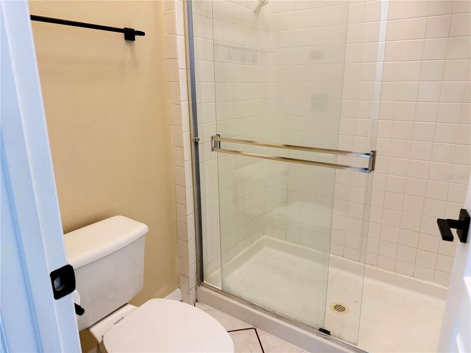 For Rent: $2,695 (3 beds, 3 baths, 1550 Square Feet)