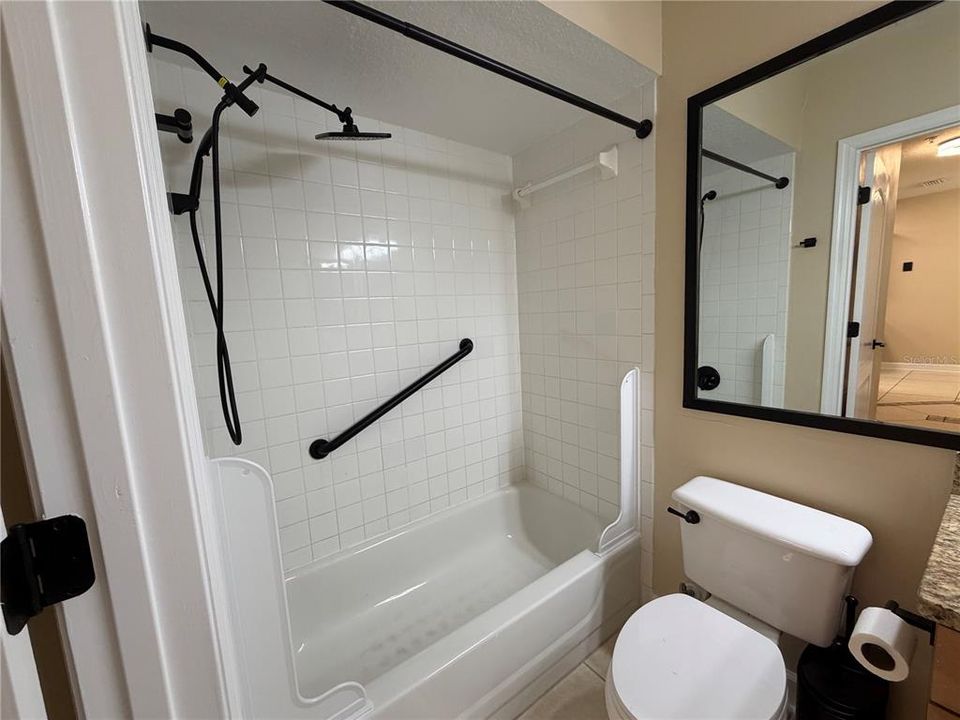 For Rent: $2,695 (3 beds, 3 baths, 1550 Square Feet)