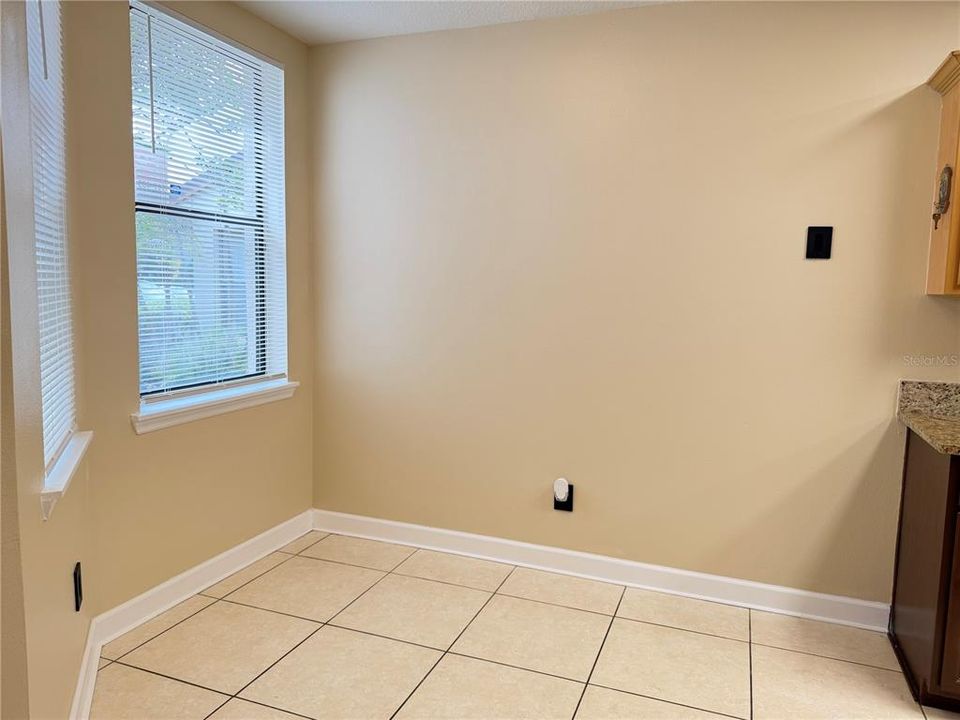 For Rent: $2,695 (3 beds, 3 baths, 1550 Square Feet)
