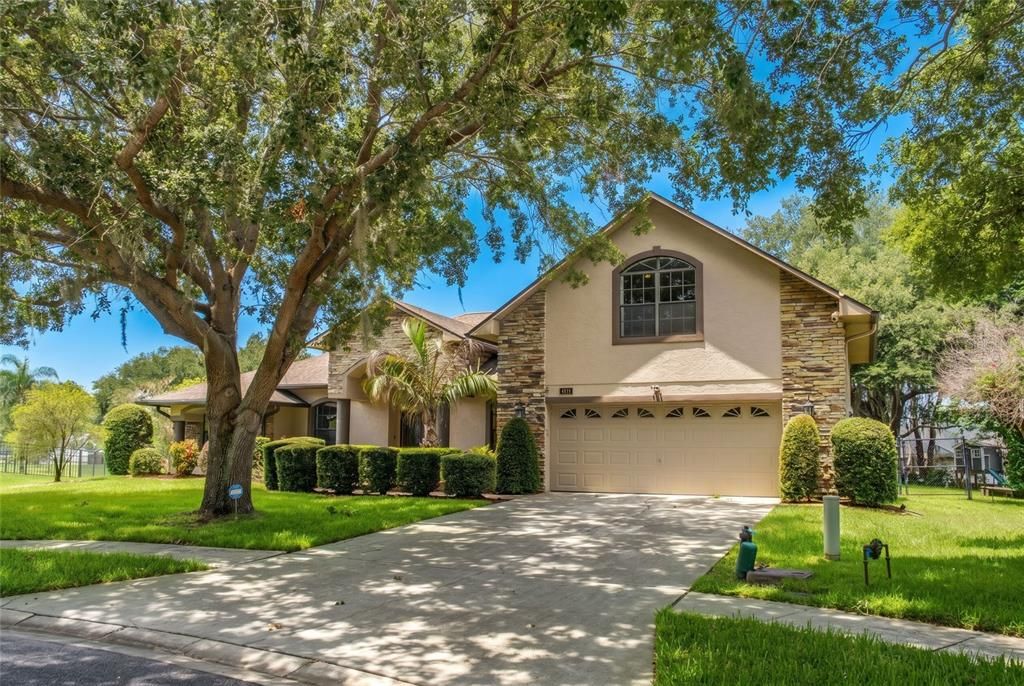 En Venta: $689,900 (4 camas, 3 baños, 2797 Pies cuadrados)