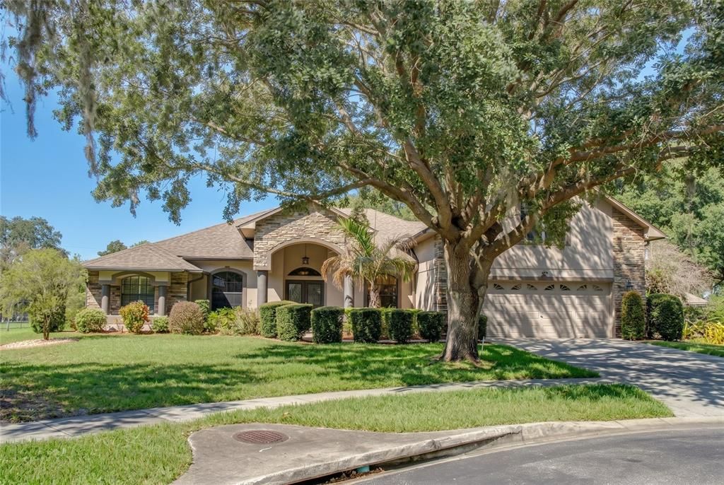 En Venta: $689,900 (4 camas, 3 baños, 2797 Pies cuadrados)