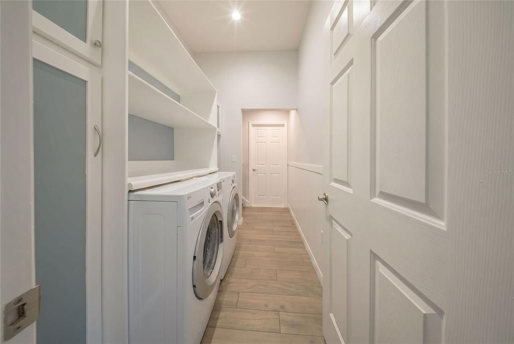 En Venta: $689,900 (4 camas, 3 baños, 2797 Pies cuadrados)