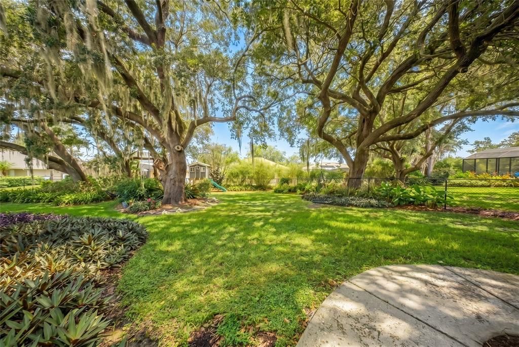 En Venta: $689,900 (4 camas, 3 baños, 2797 Pies cuadrados)