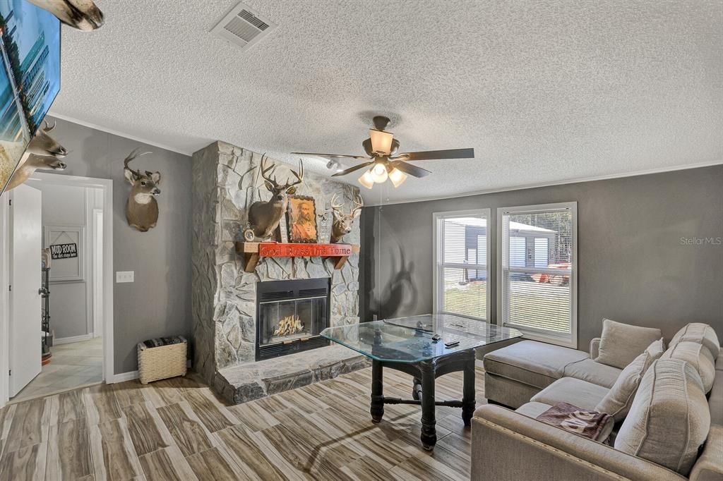 For Sale: $499,000 (4 beds, 3 baths, 2356 Square Feet)