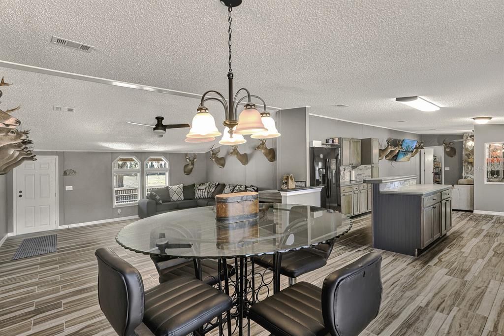 For Sale: $499,000 (4 beds, 3 baths, 2356 Square Feet)