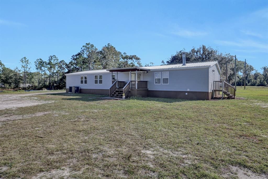 For Sale: $499,000 (4 beds, 3 baths, 2356 Square Feet)