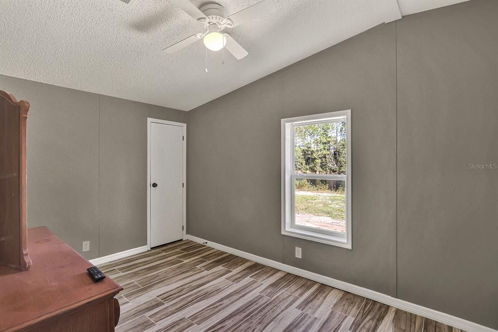 For Sale: $499,000 (4 beds, 3 baths, 2356 Square Feet)