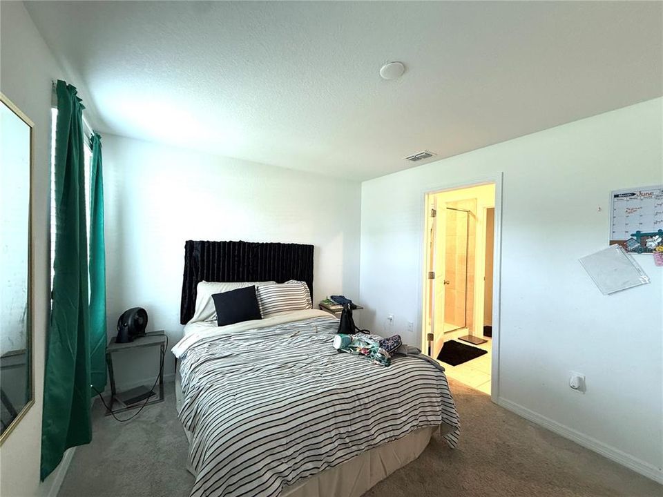 For Sale: $285,000 (3 beds, 2 baths, 1371 Square Feet)