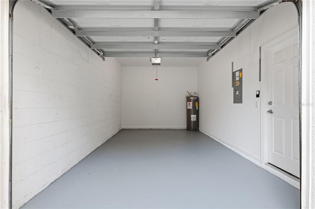 For Sale: $299,900 (3 beds, 2 baths, 1510 Square Feet)