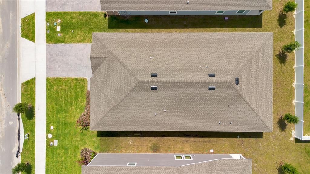 For Rent: $2,500 (3 beds, 2 baths, 1960 Square Feet)