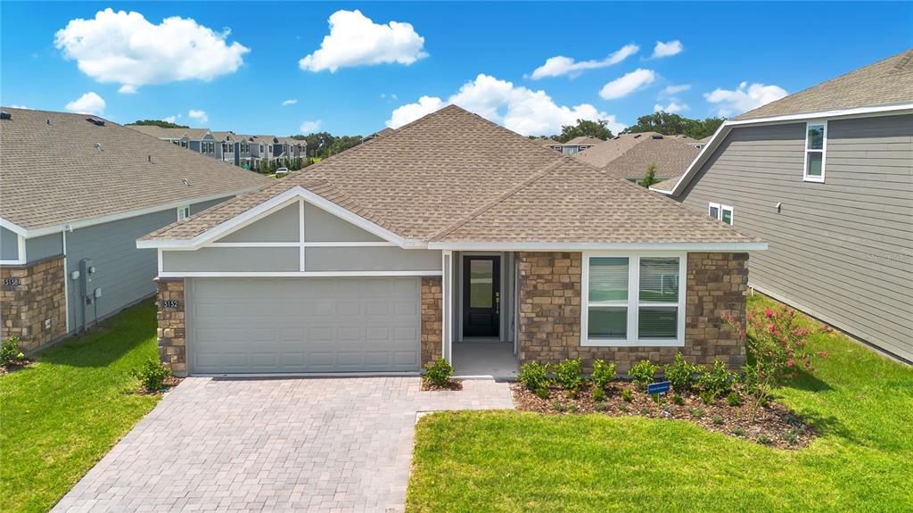 For Rent: $2,500 (3 beds, 2 baths, 1960 Square Feet)