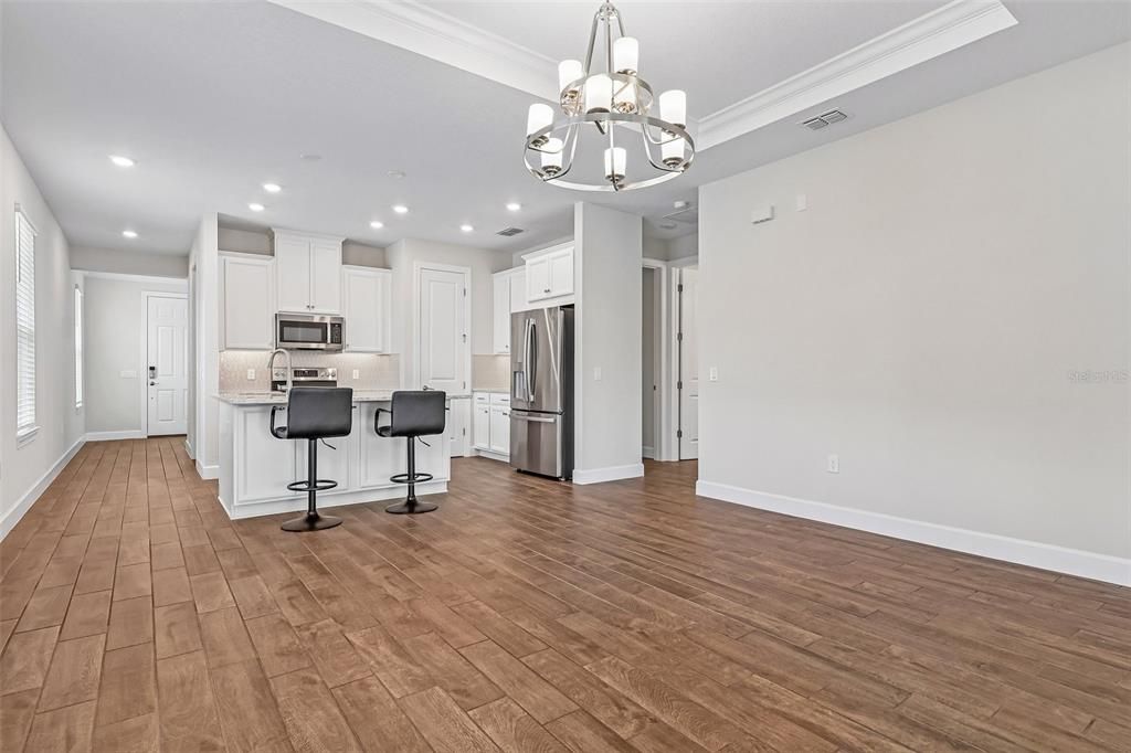 На продажу: $369,000 (3 спален, 2 ванн, 1725 Квадратных фут)