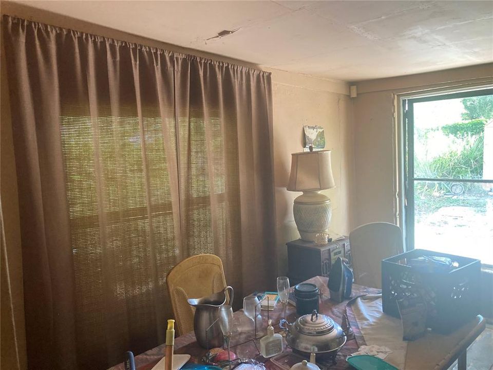 For Sale: $178,000 (3 beds, 1 baths, 1139 Square Feet)