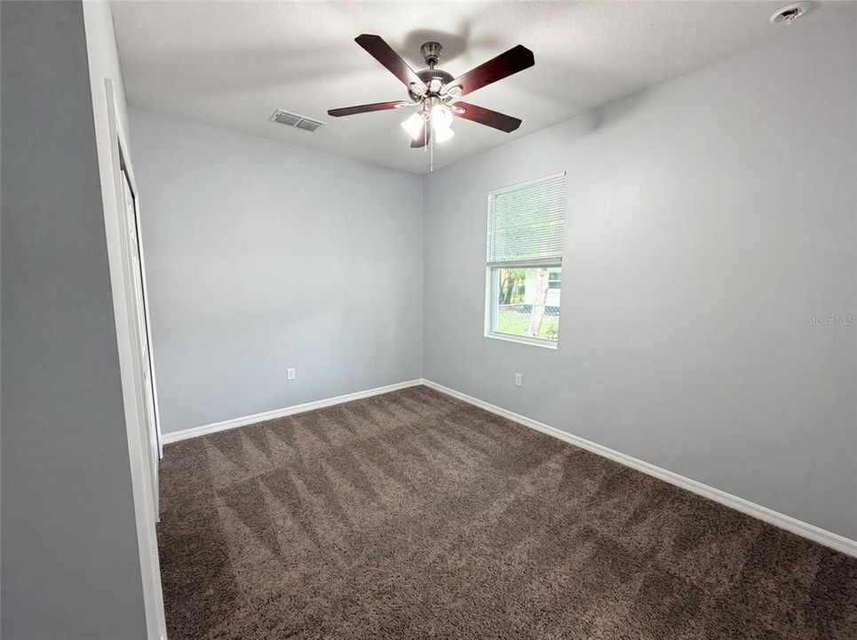 For Sale: $350,000 (3 beds, 3 baths, 1665 Square Feet)