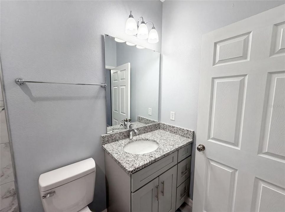 For Sale: $350,000 (3 beds, 3 baths, 1665 Square Feet)