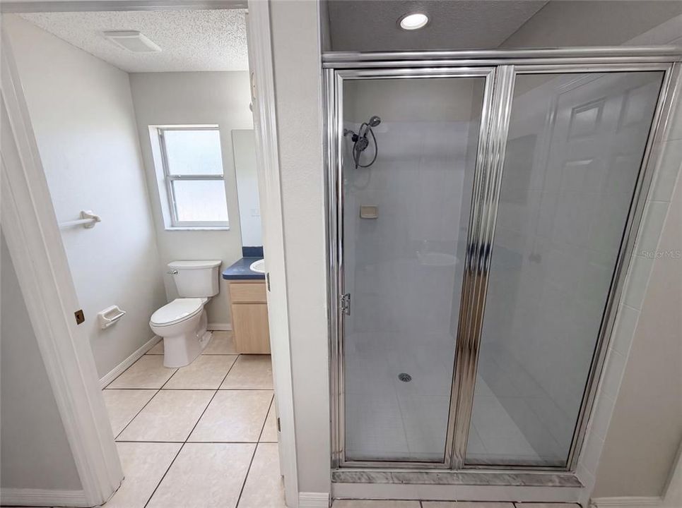 For Sale: $255,000 (3 beds, 2 baths, 1597 Square Feet)