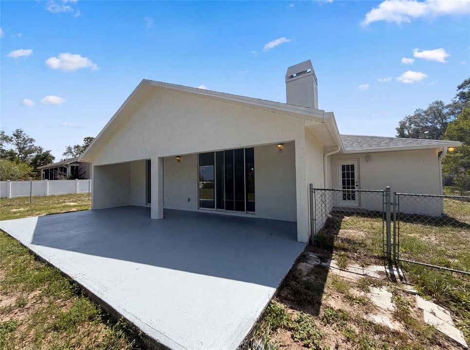 For Sale: $255,000 (3 beds, 2 baths, 1597 Square Feet)