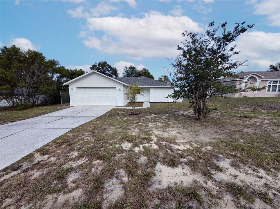 For Sale: $255,000 (3 beds, 2 baths, 1597 Square Feet)
