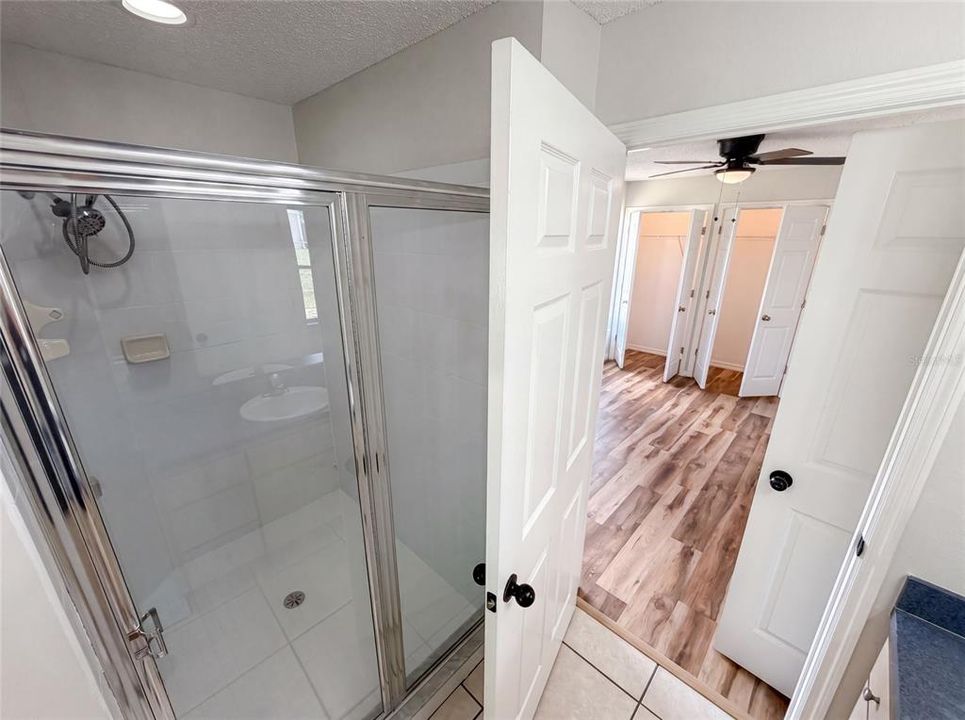 For Sale: $255,000 (3 beds, 2 baths, 1597 Square Feet)