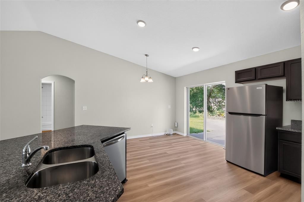 For Sale: $254,900 (3 beds, 2 baths, 1345 Square Feet)
