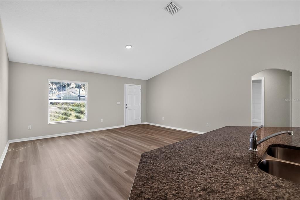For Sale: $254,900 (3 beds, 2 baths, 1345 Square Feet)
