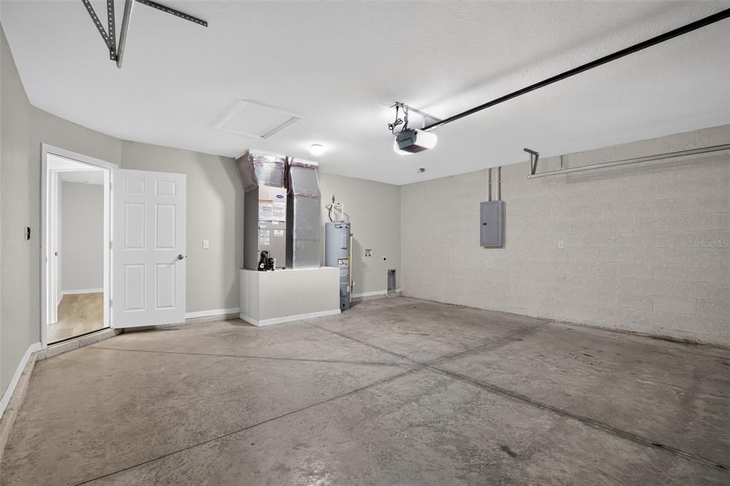 For Sale: $254,900 (3 beds, 2 baths, 1345 Square Feet)