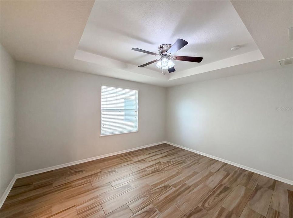 For Sale: $305,000 (4 beds, 2 baths, 1837 Square Feet)
