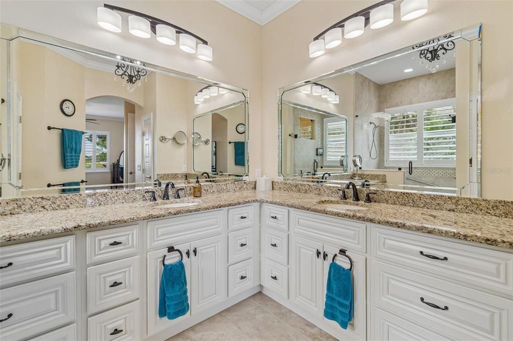 For Sale: $599,900 (3 beds, 2 baths, 2230 Square Feet)