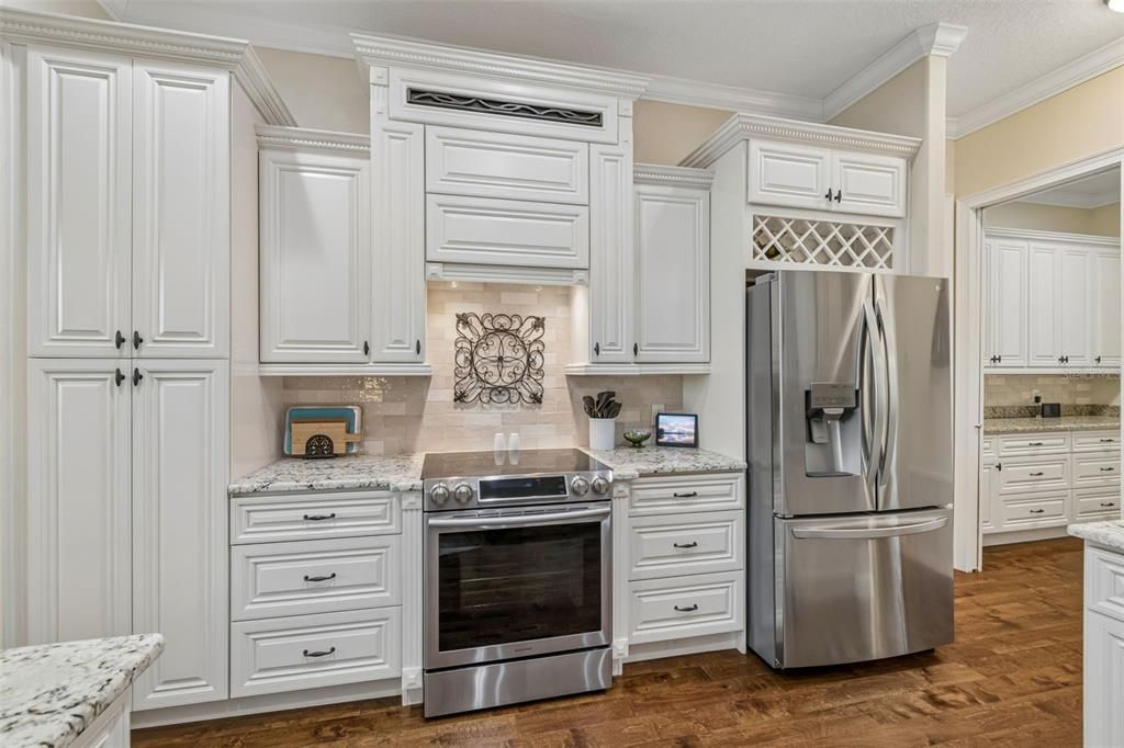 For Sale: $599,900 (3 beds, 2 baths, 2230 Square Feet)