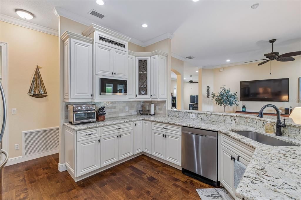 For Sale: $599,900 (3 beds, 2 baths, 2230 Square Feet)