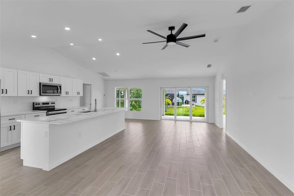For Sale: $429,000 (4 beds, 3 baths, 1683 Square Feet)